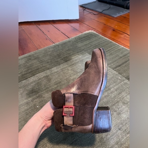 Antelope Brown leather Heeled Booties Red Buckle 38 / 7-7.5 - Picture 4 of 7